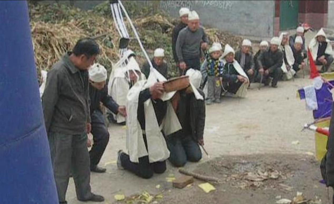 家里老人过世第一年有什么讲究吗