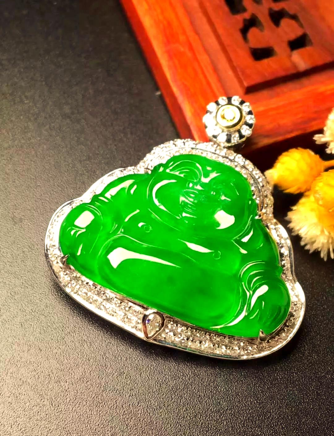 佩戴玉佛像的好处与禁忌