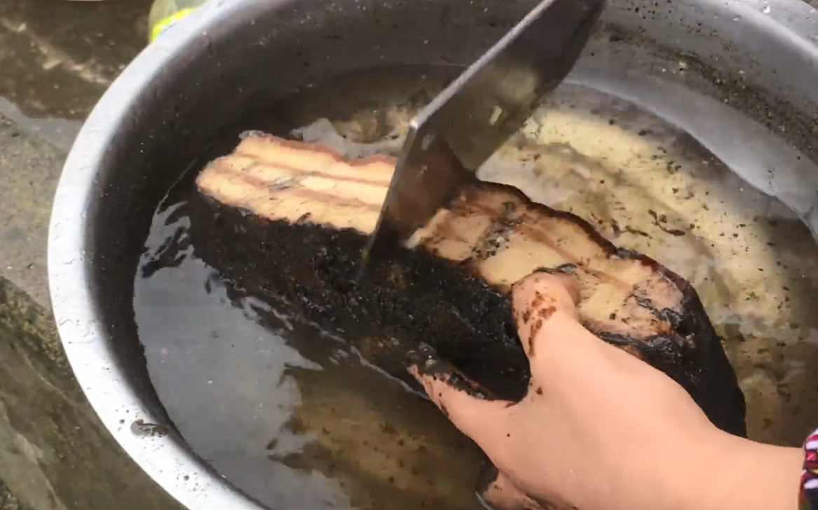 腊肉怎么洗才能洗干净呢