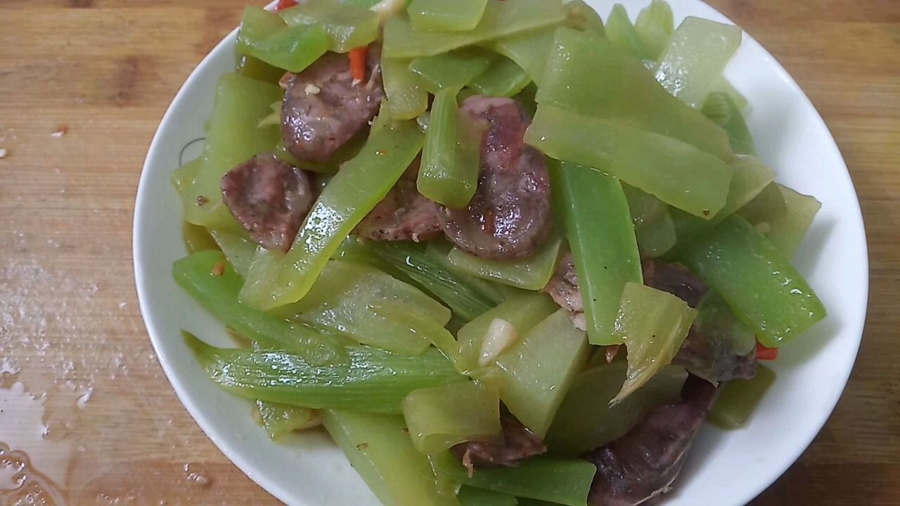 炒莴苣的家常做法图片